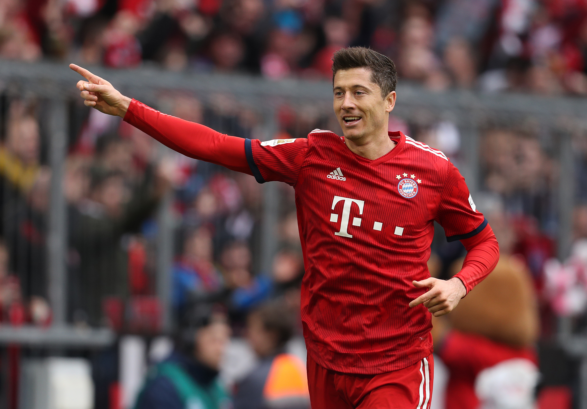 穆勒PK梅西！温哥华白浪杀进美职联总决赛，将战迈阿密国际（梅西对决穆勒！温哥华白浪闯入美职联总决赛，将迎战迈阿密国际）