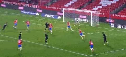 广东激战江苏！萨姆纳弱项改善 王洪泽爆发 萨林杰稳健输出（广东鏖战江苏：萨姆纳短板改善，王洪泽爆发，萨林杰稳健发挥）