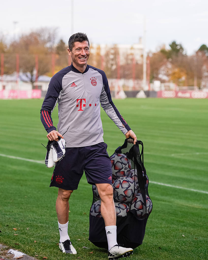 利物浦萨拉赫末节进球锁定胜利（萨拉赫终场前破门助利物浦锁定胜局）