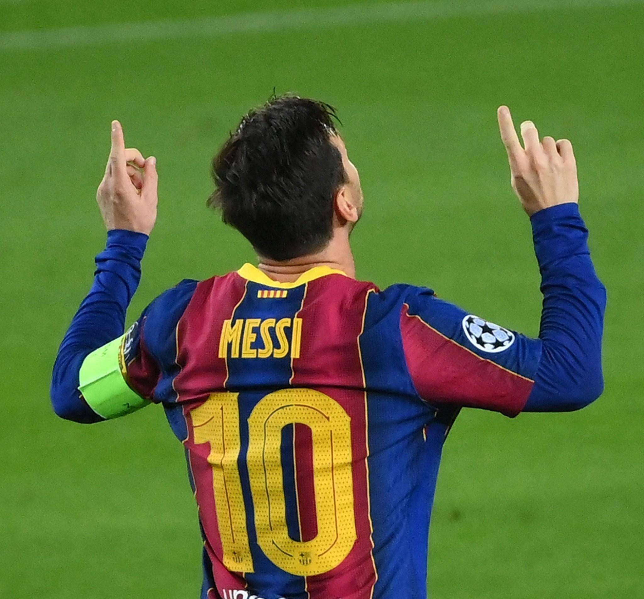 小法：不认为差距有那么大，有国米那种前锋你总会更接近胜利（小法：差距并不悬殊，若拥有国米级前锋就更接近胜利）