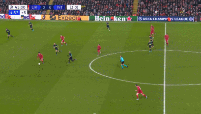 佩蒂特：巴黎球员太个人主义，和上赛季欧冠决赛判若两队（佩蒂特批巴黎：球员过分个人主义，与上季欧冠决赛判若两队）